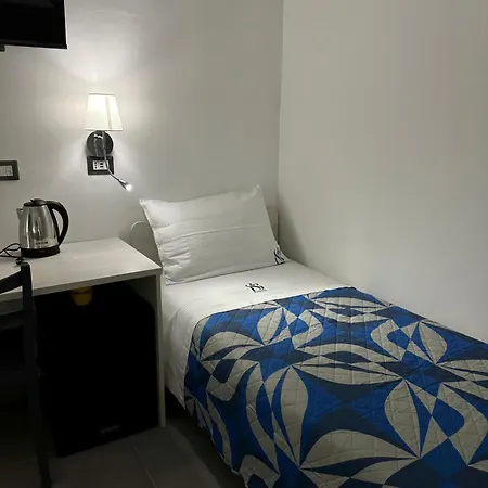 Smart Station Alojamento de Acomodação e Pequeno-almoço Caserta