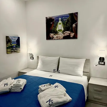 Smart Station Bed & Breakfast